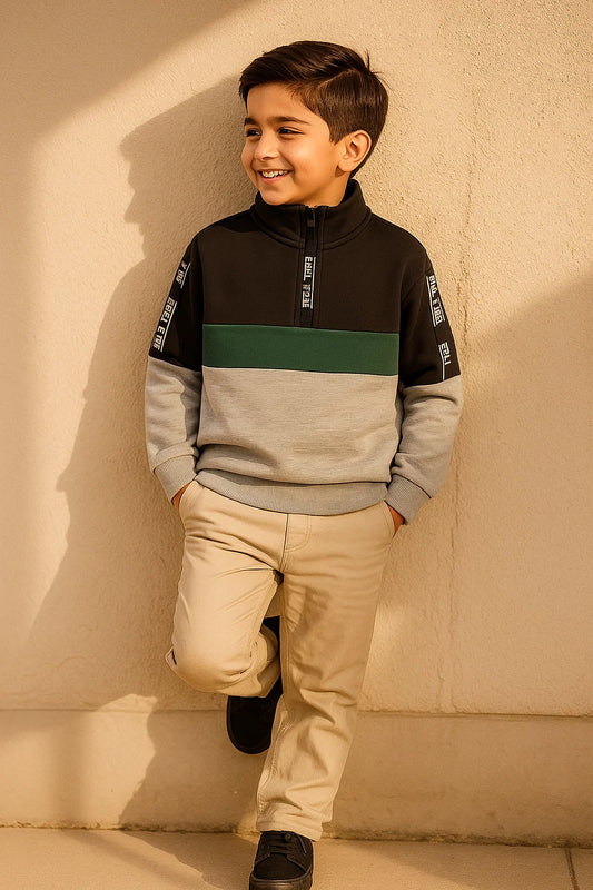 Winter Sweatshirt Half-Zip Design in Dark Grey – Stylish and Comfortable